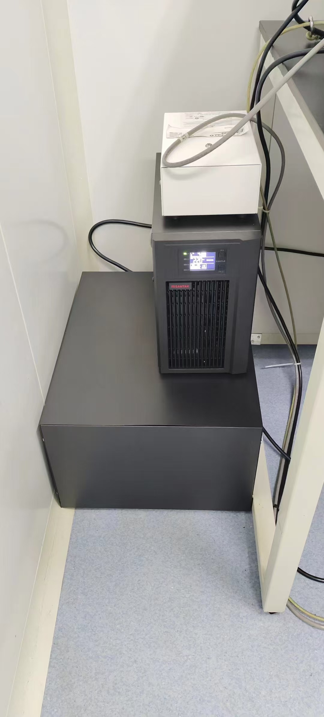 北京某军事研究所新增UPS项目10台